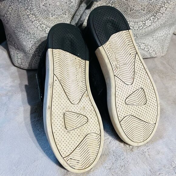 Adidas tubular invader strap sneakers - Picture 9 of 11